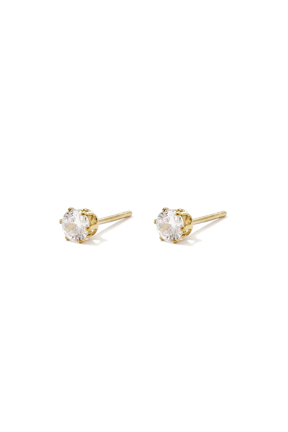 Diamond Earstuds Simple